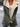 Vert Armée – Femme portant la veste Patricia™ vert armée avec doublure en polaire crème