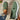 Chaussures vertes Beatrix, position debout, vue côté extérieur du pied